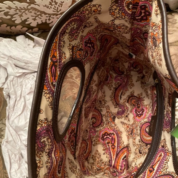 Kate Spade fuchsia wool, Paisleyinside, dust bag and original box2009 UNUSED - Picture 5 of 11